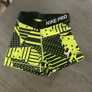 Nike Pro spanks short